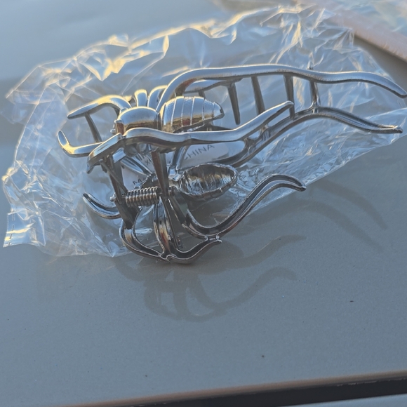 Silver Octopus Home Accent - Picture 3 of 4